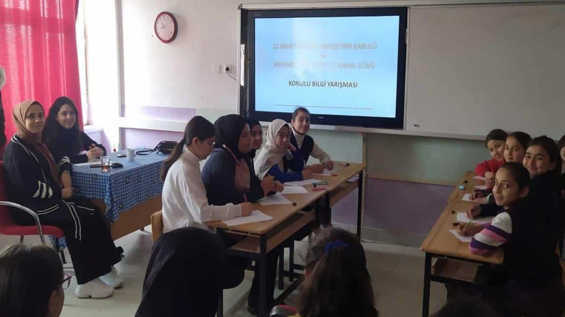 Okulumuzda Mehmet Akif Ersoy ve İstiklal Marşı Konulu Bilgi Yarışması Yapıldı